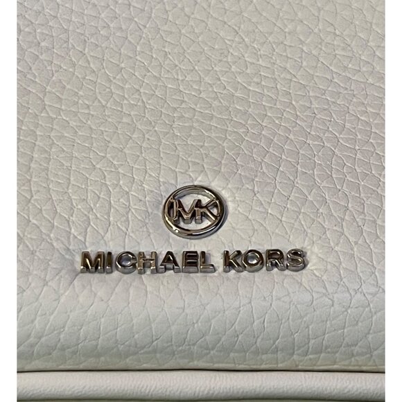 Michael Kors Small Cream Pebbled Leather Purse Wristlet Strap Silver HW Used - Picture 4 of 16